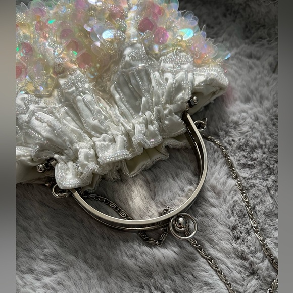 Beaded Handbag with Chain - Picture 2 of 8